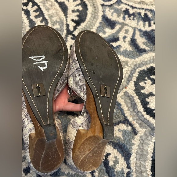 Schuler & Sons Philadelphia Wedges - Picture 3 of 3